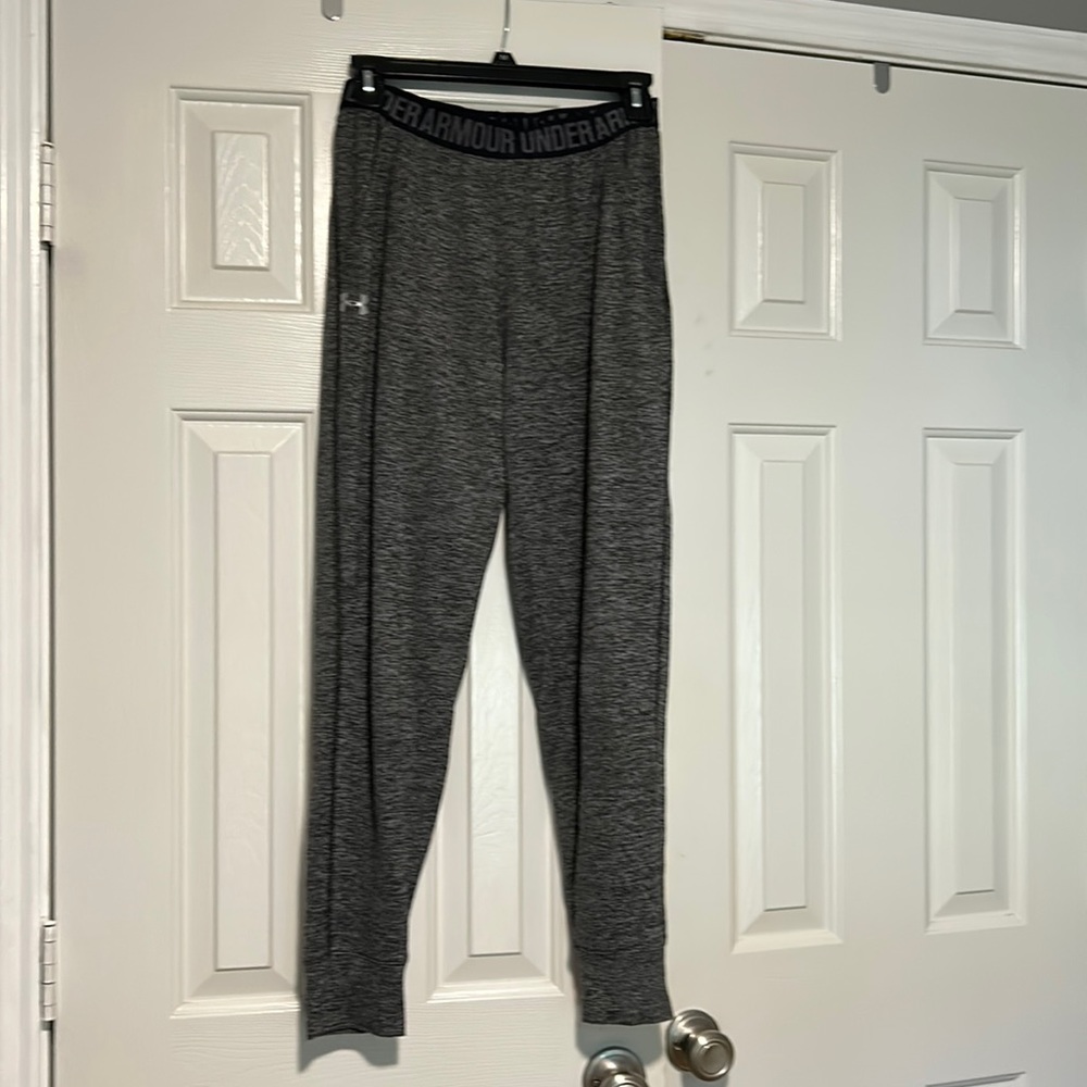 UnderArmour full length gym pants